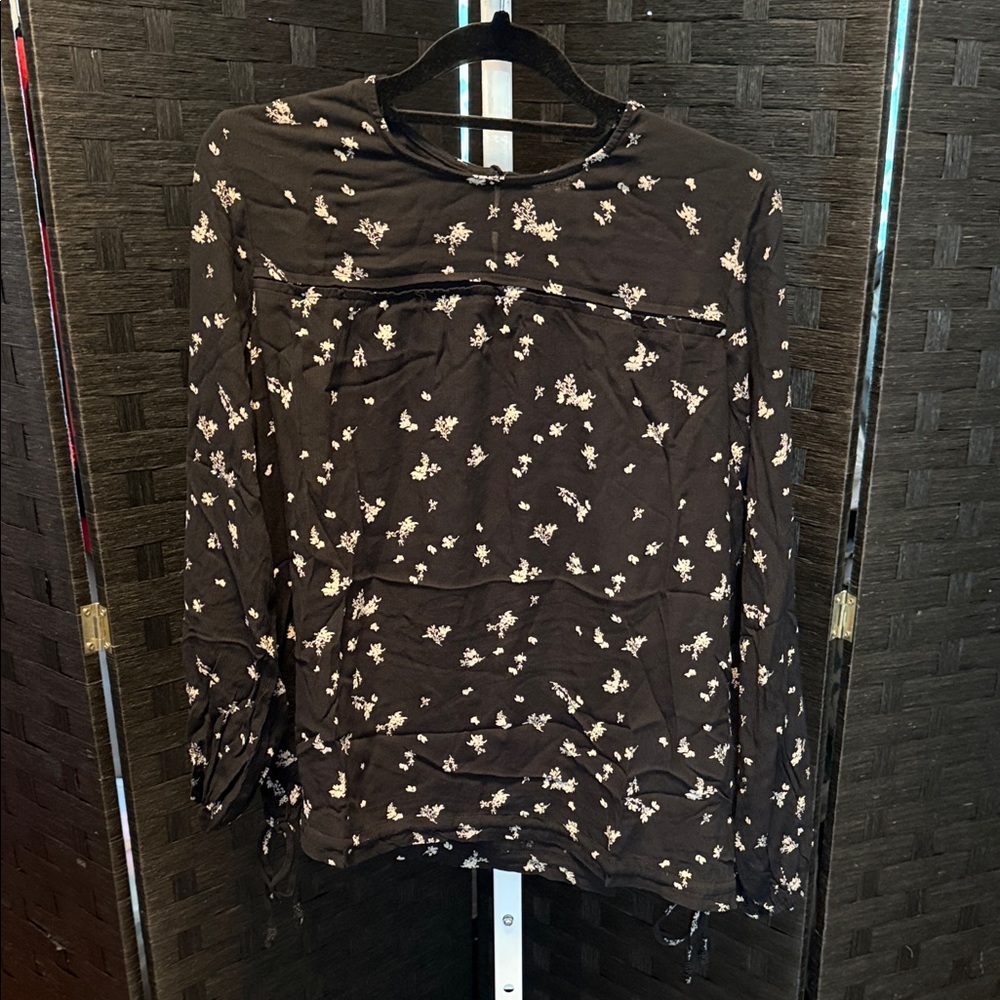 Tavik Black Floral Women's long sleeve Blouse size small